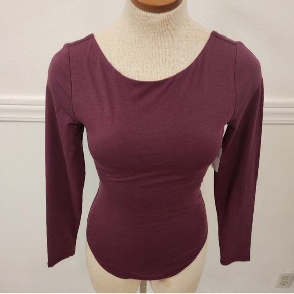 Old Navy Double-Layer Scoop-Back Bodysuit Size medium - Picture 3 of 12